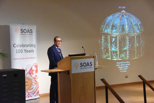 Professor David Khalili lectures at SOAS on the preservation of history through art collecting